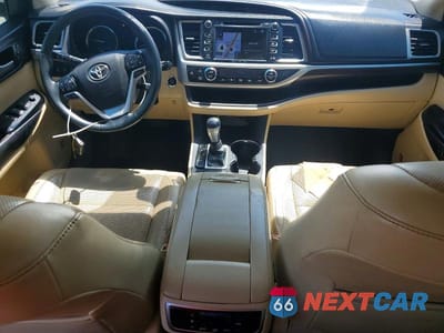 Zdjęcie 8 z 13 samochodu: 2016 TOYOTA HIGHLANDER LIMITED VIN:5TDYKRFH0GS132052 - miniatura