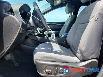 Zdjęcie 7 z 12 samochodu: 2023 HYUNDAI SANTA CRUZ SEL VIN:5NTJB4AE7PH040882 - miniatura