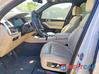 Zdjęcie 7 z 13 samochodu: 2022 BMW X5 XDRIVE45E VIN:5UXTA6C04N9L20528 - miniatura