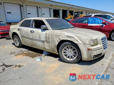 Czwarte zdjęcie samochodu z boku: 2010 CHRYSLER 300 VIN:2C3CA5CV0AH309063 - miniatura
