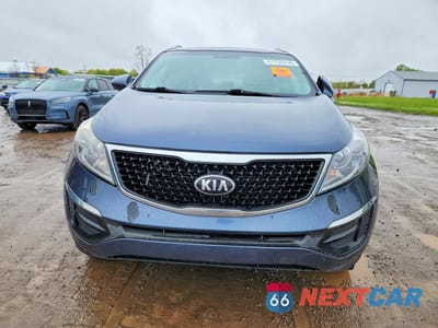 Piąte zdjęcie samochodu w środku: 2016 KIA SPORTAGE EX VIN:KNDPCCAC6G7803591 - miniatura