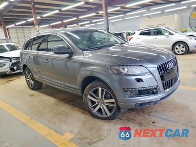 Czwarte zdjęcie samochodu z boku: 2014 AUDI Q7 PREMIUM PLUS VIN:WA1LMAFE7ED008858 - miniatura