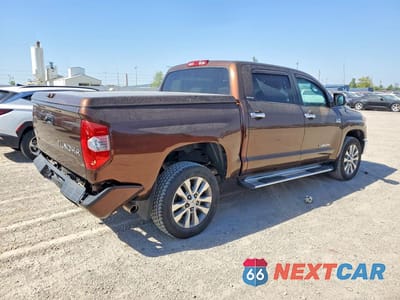 Trzecie zdjęcie samochodu z tyłu: 2016 TOYOTA TUNDRA CREWMAX LIMITED VIN:5TFHW5F12GX519146 - miniatura