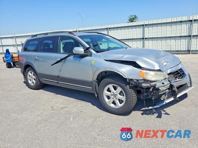 Czwarte zdjęcie samochodu z boku: 2008 VOLVO XC70 VIN:YV4BZ982381018181 - miniatura