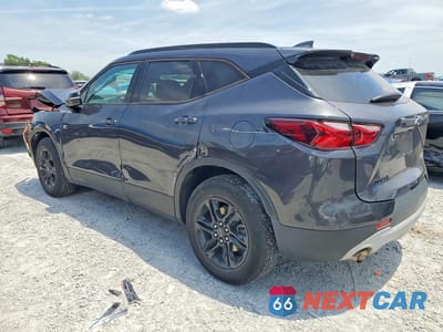 Drugie zdjęcie samochodu z przodu: 2021 CHEVROLET BLAZER VIN:3GNKBCRS4MS545617 - miniatura