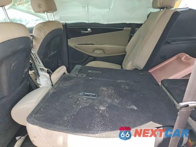 Zdjęcie 10 z 12 samochodu: 2019 KIA SORENTO LX VIN:5XYPG4A36KG537690 - miniatura
