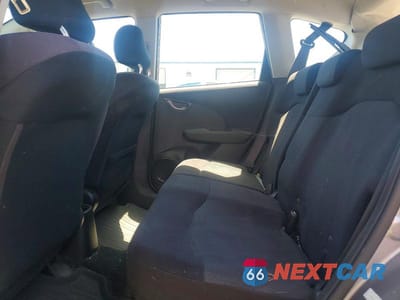 Zdjęcie 10 z 12 samochodu: 2010 HONDA FIT SPORT VIN:JHMGE8H4XAS015602 - miniatura
