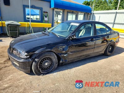 2001 BMW 325 I WBAAV33461FU91384 - główne zdjęcie licytacji z USA - miniatura