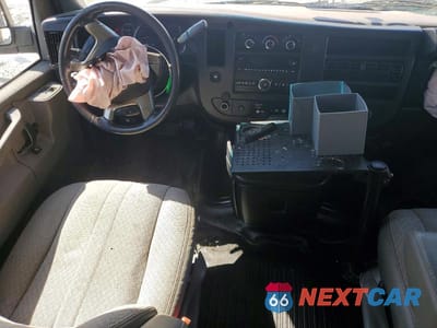 Zdjęcie 8 z 14 samochodu: 2018 CHEVROLET EXPRESS G3500 VIN:1GB0GRFG1J1263456 - miniatura