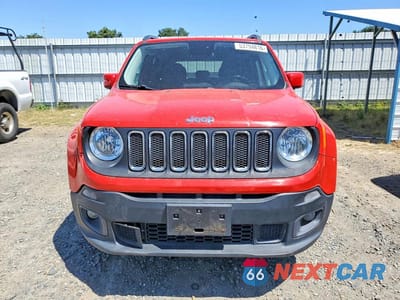 Piąte zdjęcie samochodu w środku: 2016 JEEP RENEGADE LATITUDE VIN:ZACCJBBT7GPD07487 - miniatura