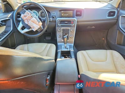 Zdjęcie 8 z 12 samochodu: 2012 VOLVO S60 T5 VIN:YV1622FS0C2030756 - miniatura