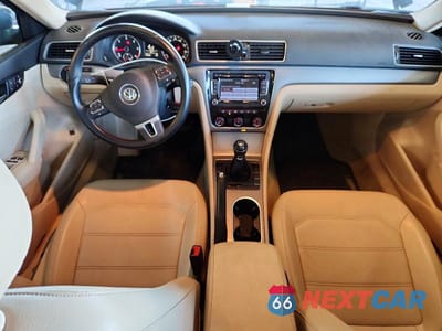 Zdjęcie 8 z 12 samochodu: 2015 VOLKSWAGEN PASSAT SE VIN:1VWBV7A3XFC057788 - miniatura