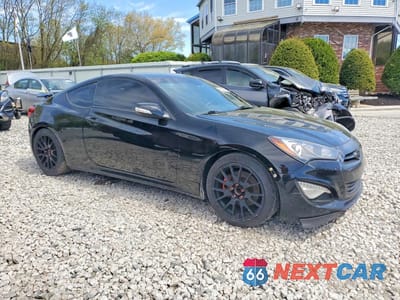 Czwarte zdjęcie samochodu z boku: 2016 HYUNDAI GENESIS COUPE 3.8L VIN:KMHHT6KJ5GU132222 - miniatura