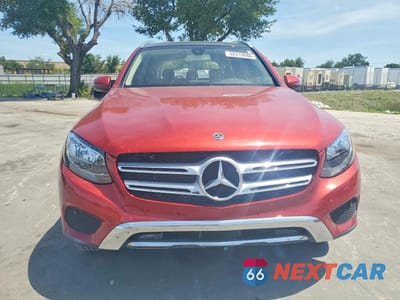 Piąte zdjęcie samochodu w środku: 2019 MERCEDES-BENZ GLC 300 VIN:WDC0G4JB2KF635170 - miniatura