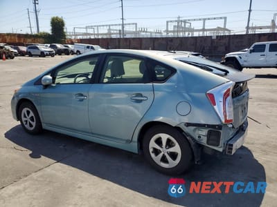 Drugie zdjęcie samochodu z przodu: 2013 TOYOTA PRIUS THREE VIN:JTDKN3DU4D5683676 - miniatura