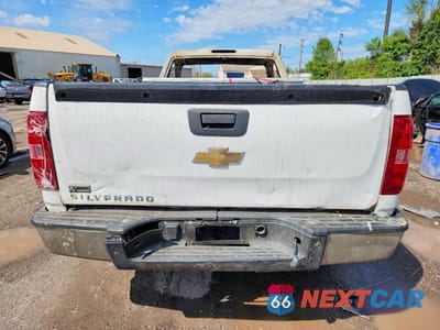 Zdjęcie 6 z 12 samochodu: 2011 CHEVROLET SILVERADO K1500 VIN:1GCNKPEX5BZ461188 - miniatura