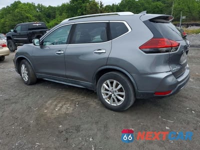 Drugie zdjęcie samochodu z przodu: 2018 NISSAN ROGUE SV VIN:KNMAT2MT7JP536321 - miniatura
