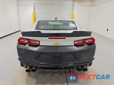 Zdjęcie 6 z 12 samochodu: 2019 CHEVROLET CAMARO LS VIN:1G1FB1RX0K0131015 - miniatura