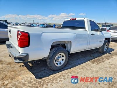 Trzecie zdjęcie samochodu z tyłu: 2018 CHEVROLET SILVERADO C1500 VIN:1GCNCNEC1JZ907012 - miniatura