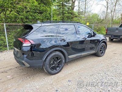 Trzecie zdjęcie samochodu z tyłu: 2023 KIA SPORTAGE X-PRO VIN:5XYK7CAF9PG090553 - miniatura