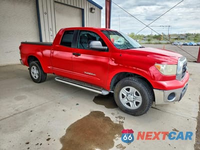 Czwarte zdjęcie samochodu z boku: 2008 TOYOTA TUNDRA GRADE VIN:5TFRU54178X008711 - miniatura
