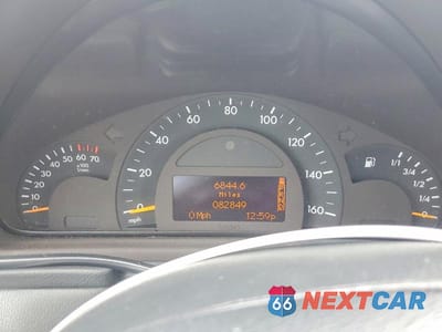 Zdjęcie 9 z 12 samochodu: 2004 MERCEDES-BENZ C 240 4MATIC VIN:WDBRF81J14F534282 - miniatura
