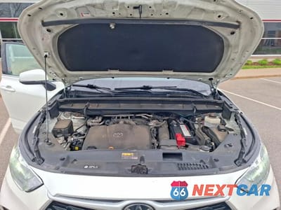 Zdjęcie 7 z 14 samochodu: 2020 TOYOTA HIGHLANDER VIN:5TDBZRBH0LS522442 - miniatura