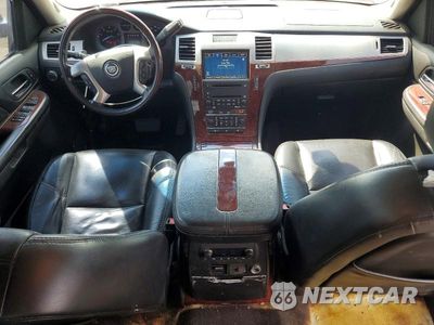 Zdjęcie 8 z 12 samochodu: 2007 CADILLAC ESCALADE EXT VIN:3GYFK62847G311604 - miniatura