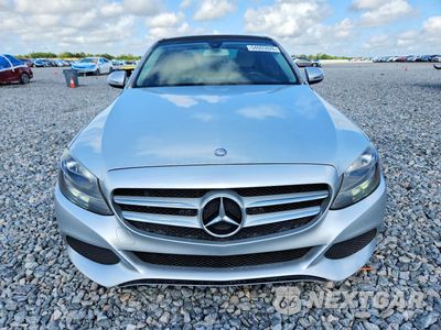 Piąte zdjęcie samochodu w środku: 2017 MERCEDES-BENZ C 300 VIN:WDDWF4JB1HR280797 - miniatura