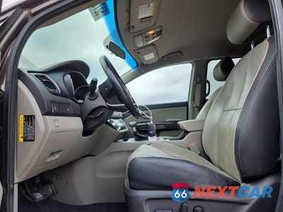 Zdjęcie 7 z 14 samochodu: 2018 KIA SEDONA LX VIN:KNDMB5C17J6392048 - miniatura