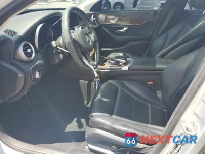 Zdjęcie 7 z 12 samochodu: 2015 MERCEDES-BENZ C 300 4MATIC VIN:55SWF4KB7FU064320 - miniatura