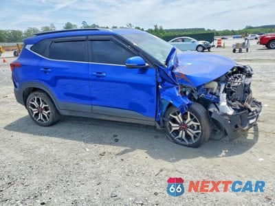 Czwarte zdjęcie samochodu z boku: 2021 KIA SELTOS S VIN:KNDEUCA28M7151967 - miniatura