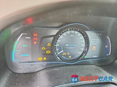 Zdjęcie 9 z 12 samochodu: 2019 HYUNDAI IONIQ SEL VIN:KMHC75LC5KU119567 - miniatura