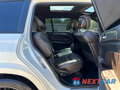 Zdjęcie 7 z 10 samochodu: 2018 MERCEDES-BENZ GLS 63 AMG 4MATIC VIN:4JGDF7FE8JA999812 - miniatura