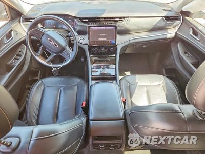 Zdjęcie 8 z 13 samochodu: 2023 JEEP GRAND CHEROKEE LIMITED VIN:1C4RJHBGXPC507297 - miniatura