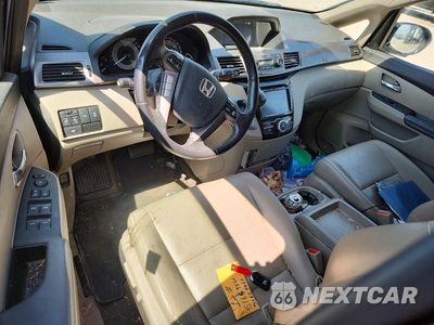 Zdjęcie 8 z 13 samochodu: 2015 HONDA ODYSSEY EXL VIN:5FNRL5H68FB110390 - miniatura