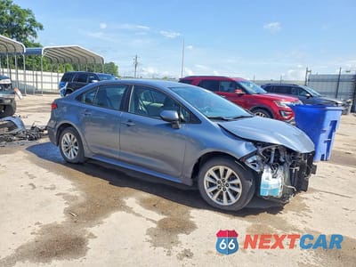 Czwarte zdjęcie samochodu z boku: 2024 TOYOTA COROLLA LE VIN:5YFB4MDE5RP101578 - miniatura