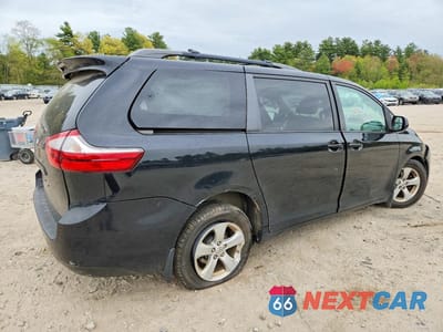 Trzecie zdjęcie samochodu z tyłu: 2017 TOYOTA SIENNA LE VIN:5TDKZ3DC9HS797832 - miniatura