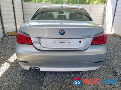 Zdjęcie 6 z 12 samochodu: 2008 BMW 528 I VIN:WBANU535X8CT11957 - miniatura