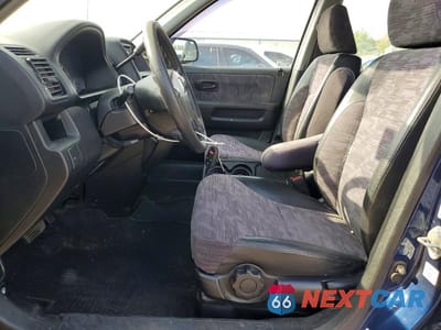 Zdjęcie 7 z 13 samochodu: 2002 HONDA CR-V VIN:JHLRD78432C022221 - miniatura