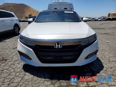 Piąte zdjęcie samochodu w środku: 2019 HONDA ACCORD SPORT VIN:1HGCV1F34KA152769 - miniatura
