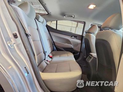 Zdjęcie 10 z 13 samochodu: 2017 HYUNDAI ELANTRA SE VIN:5NPD84LF5HH065569 - miniatura