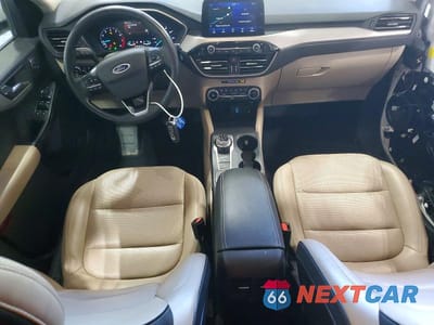 Zdjęcie 8 z 13 samochodu: 2020 FORD ESCAPE SEL VIN:1FMCU9H63LUA90333 - miniatura