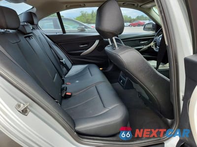 Zdjęcie 10 z 13 samochodu: 2016 BMW 320 XI VIN:WBA8E5G53GNU21479 - miniatura