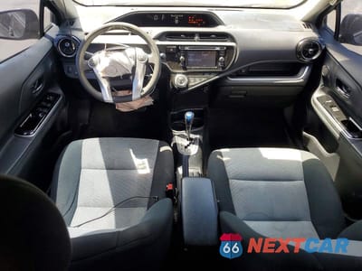 Zdjęcie 8 z 12 samochodu: 2017 TOYOTA PRIUS C TWO VIN:JTDKDTB38H1591822 - miniatura