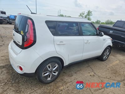 Trzecie zdjęcie samochodu z tyłu: 2017 KIA SOUL EV + VIN:KNDJX3AE3H7019379 - miniatura