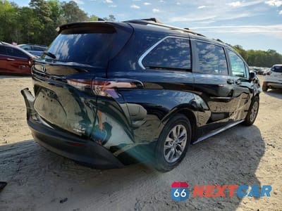 Trzecie zdjęcie samochodu z tyłu: 2023 TOYOTA SIENNA LE VIN:5TDKSKFC8PS079280 - miniatura
