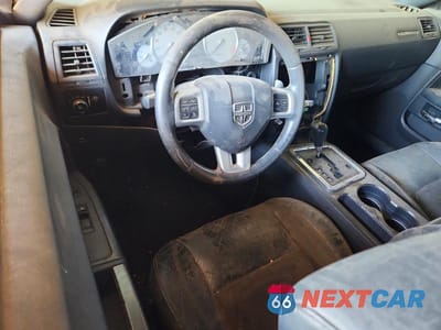 Zdjęcie 8 z 13 samochodu: 2013 DODGE CHALLENGER SXT VIN:2C3CDYAG7DH501050 - miniatura