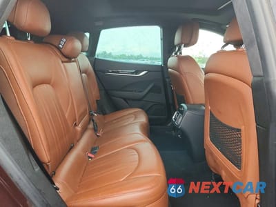 Zdjęcie 10 z 12 samochodu: 2017 MASERATI LEVANTE S VIN:ZN661YUA0HX222726 - miniatura