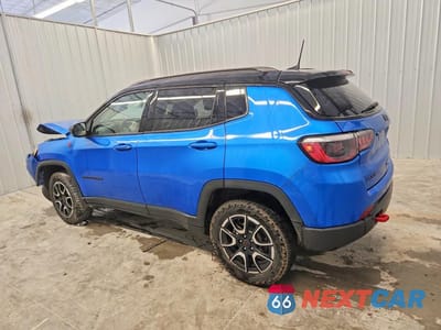 Drugie zdjęcie samochodu z przodu: 2025 JEEP COMPASS TRAILHAWK VIN:3C4NJDDN2ST536924 - miniatura